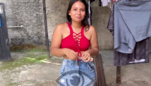 Extraño Entra a Mi Casa a Ofrecerme Sexo a Cambio De Dinero